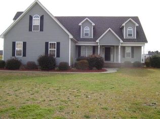 103 Edgerton Farms Dr, Pikeville, NC 27863