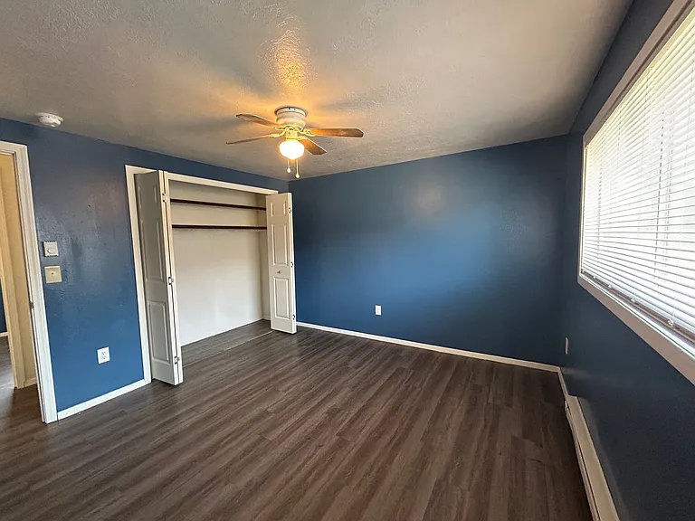 547 Poole Ave — Photo 12