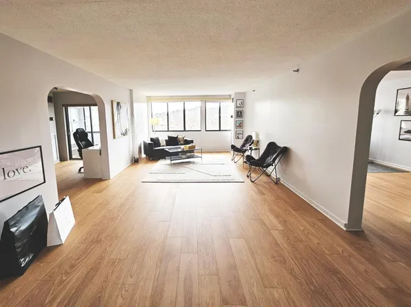 1731 Beacon St, Brookline, MA