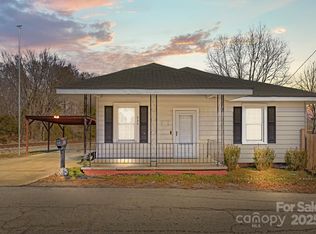 535 5th St, Chester, SC 29706