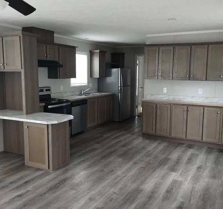 39 Benjamin Ln