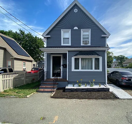 4 Douglass St Photo 1