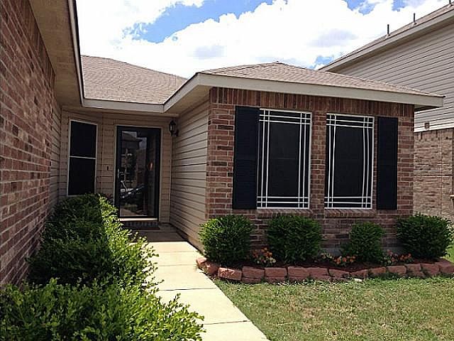 1st image of 9124 Old Clydesdale Dr