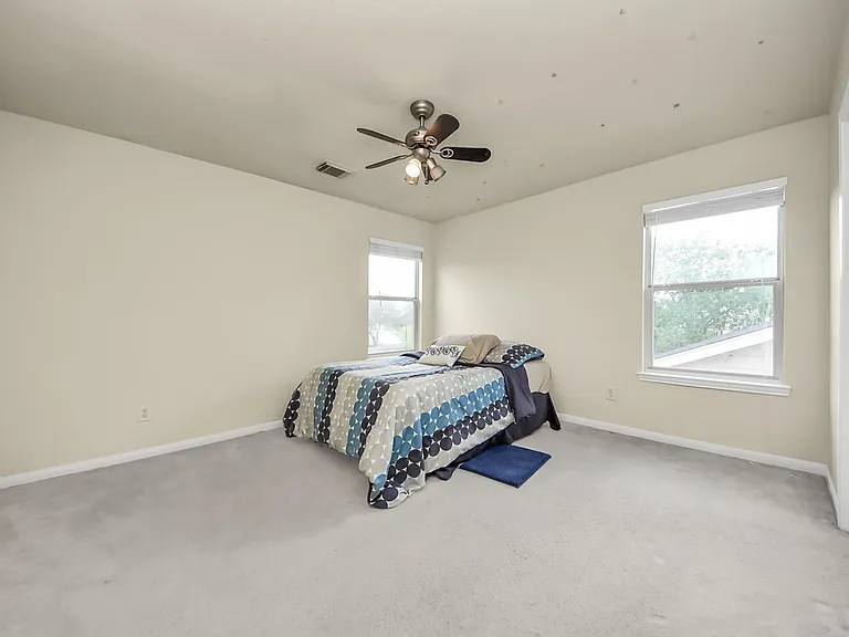 17006 Kemble Creek Dr — Photo 28
