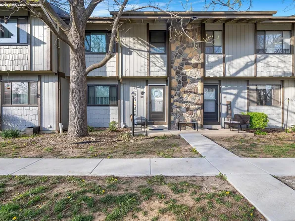 2703 Savoy Dr Unit 2703, Lake Saint Louis, MO 63367