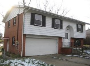 13599 Dorchester Dr, Cement City, MI