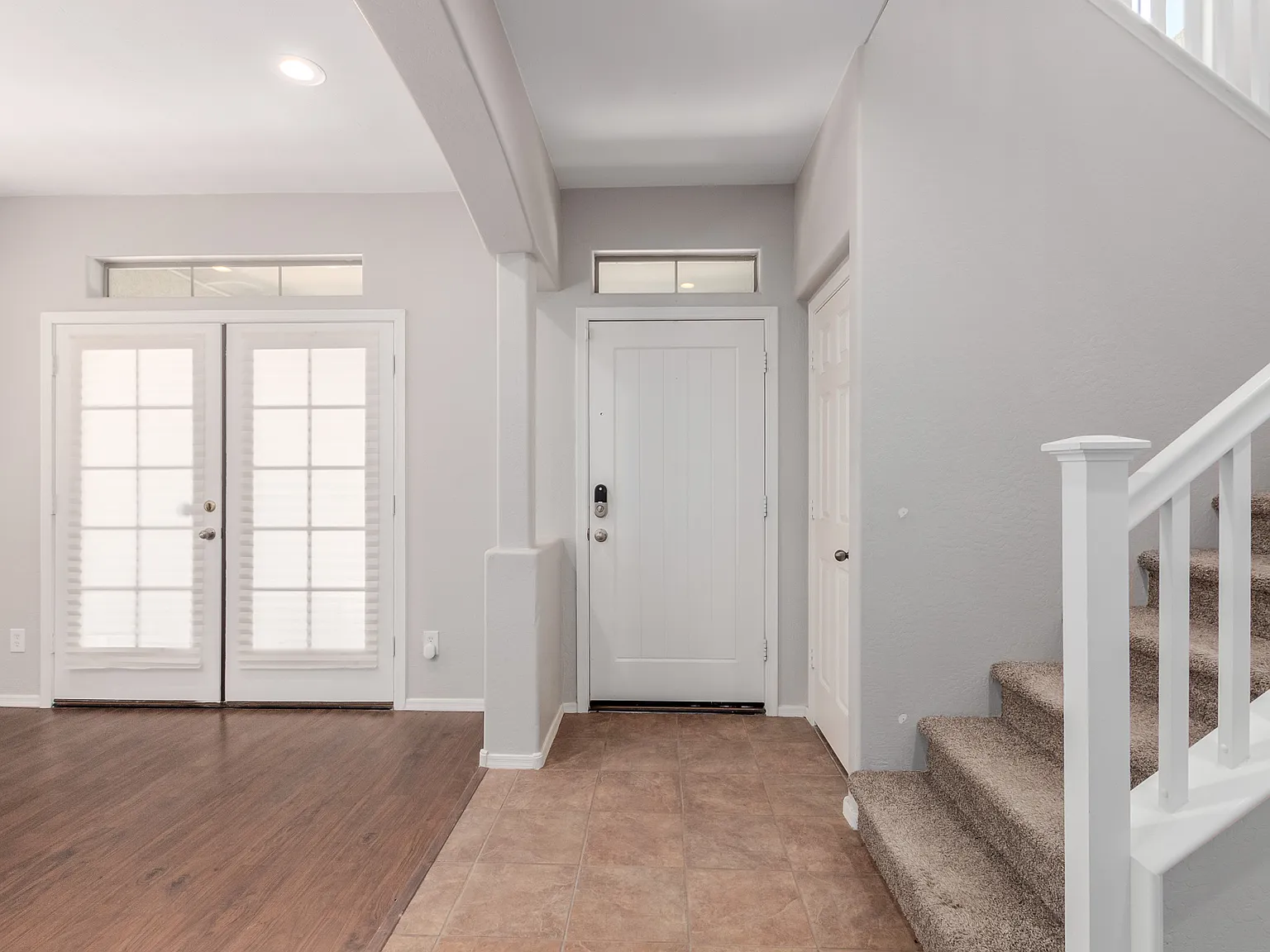 4 bed, 2100 sqft, $2,450 — Photo 2
