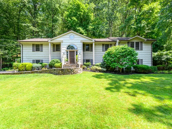 65 McIntosh Road, Stamford, CT 06903