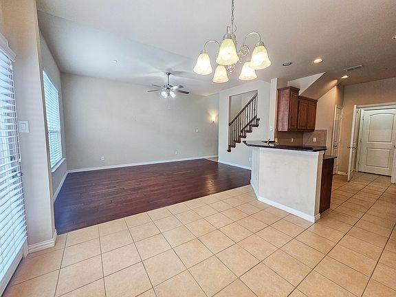 5th image of 254 Barrington Ln