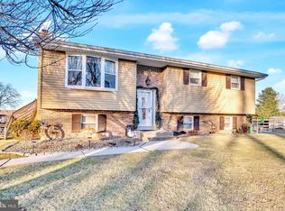 1484 Boiling Springs Rd, Boiling Springs, PA 17007