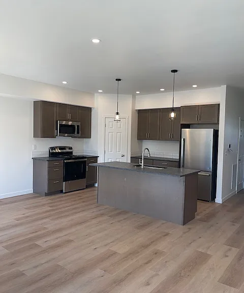 1502 SE Landen Dr #A — Photo 3