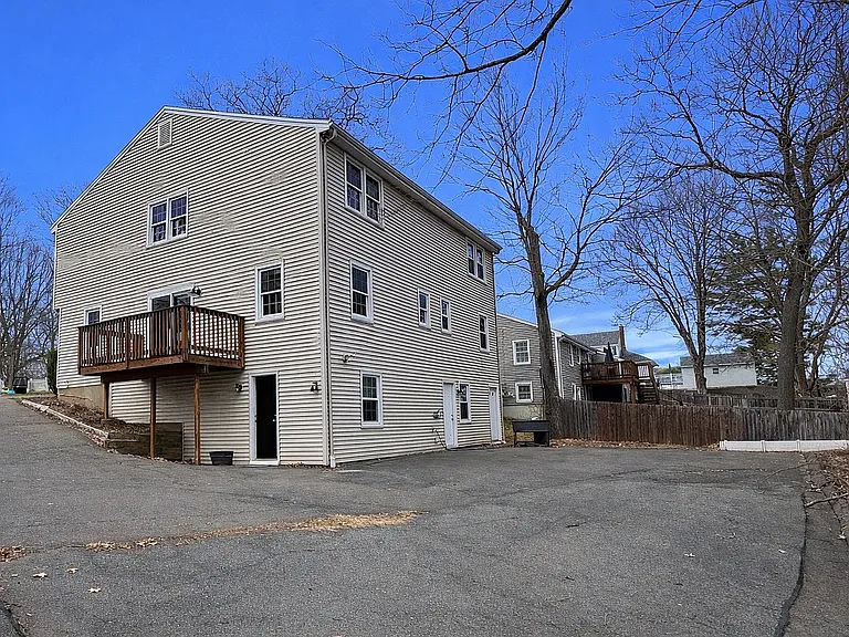 65 Linden St #65 — Photo 20