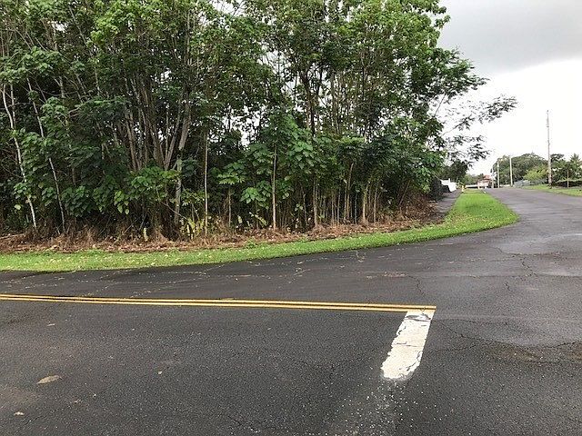 1st image of Uhiuhi St Lot 8805