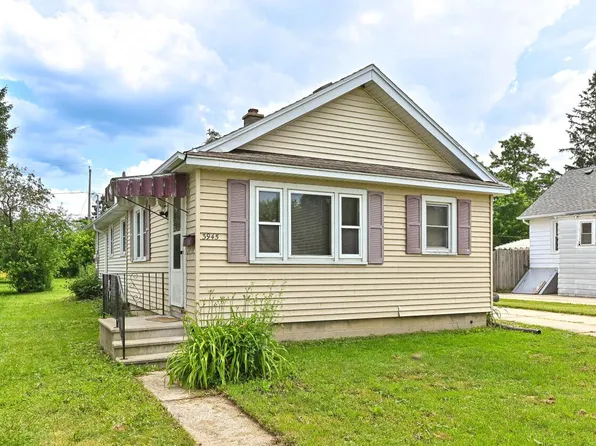 3945 East Birchwood AVENUE, Cudahy, WI 53110