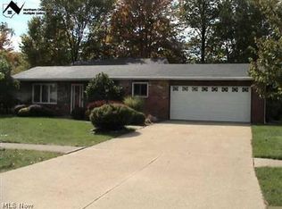 16638 Walnut Creek Dr, Strongsville, OH