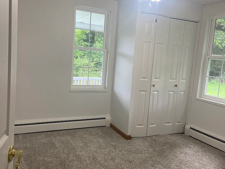 365 Greenview Dr — Photo 13