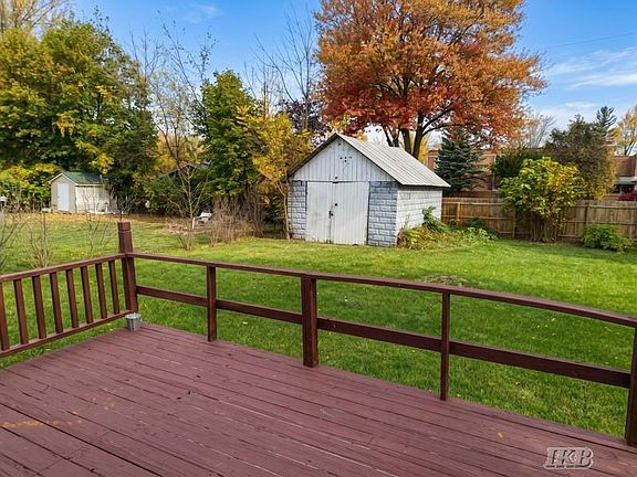 5th image of 108 Park Ln