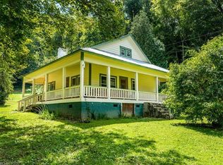 310 Ras Grooms Rd, Marshall, NC 28753