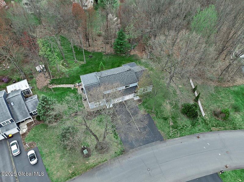 3rd image of 50 Glenbrook Court