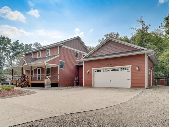 9440 Griggs Ave, Circle Pines, MN 55014