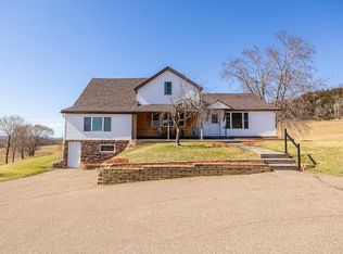 S2901 Semling Ln, Fountain City, WI 54629