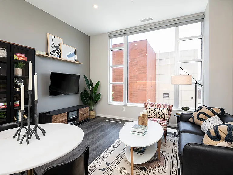 Madison Place Apartments — Photo 24