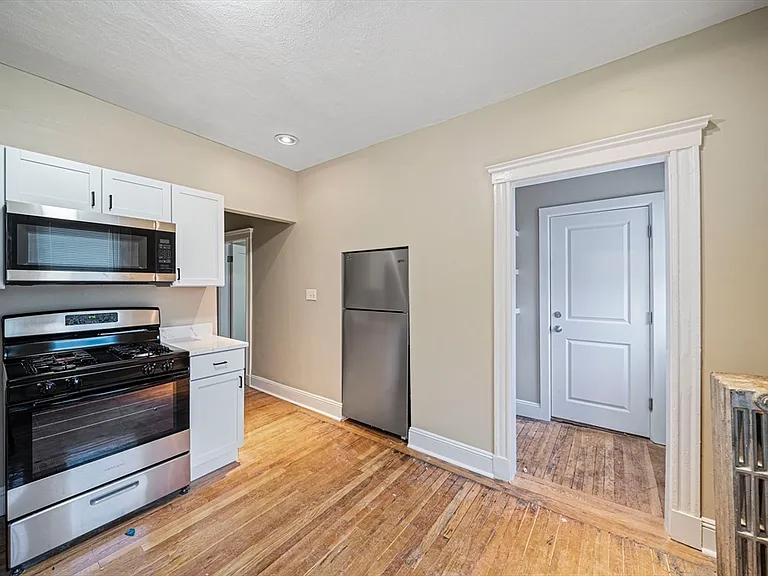 46 Astoria St #3 — Photo 3