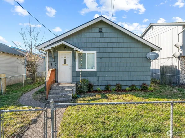 847 8th Avenue, Longview, WA 98632
