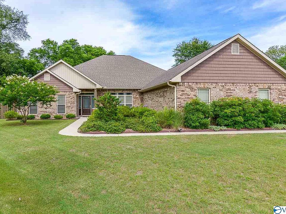 1st image of 2539 Caldwell Park Ct SE