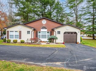 1 Linton Close, Freehold, NJ 07728