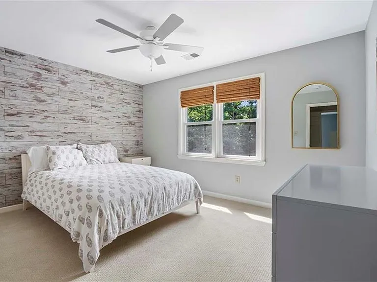 1213 Club Walk Dr NE — Photo 27