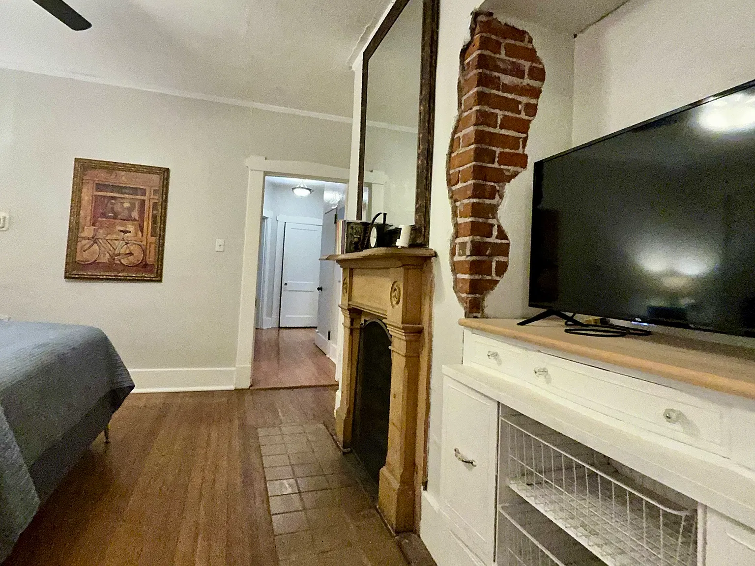 2157 Monroe Ave — Photo 4
