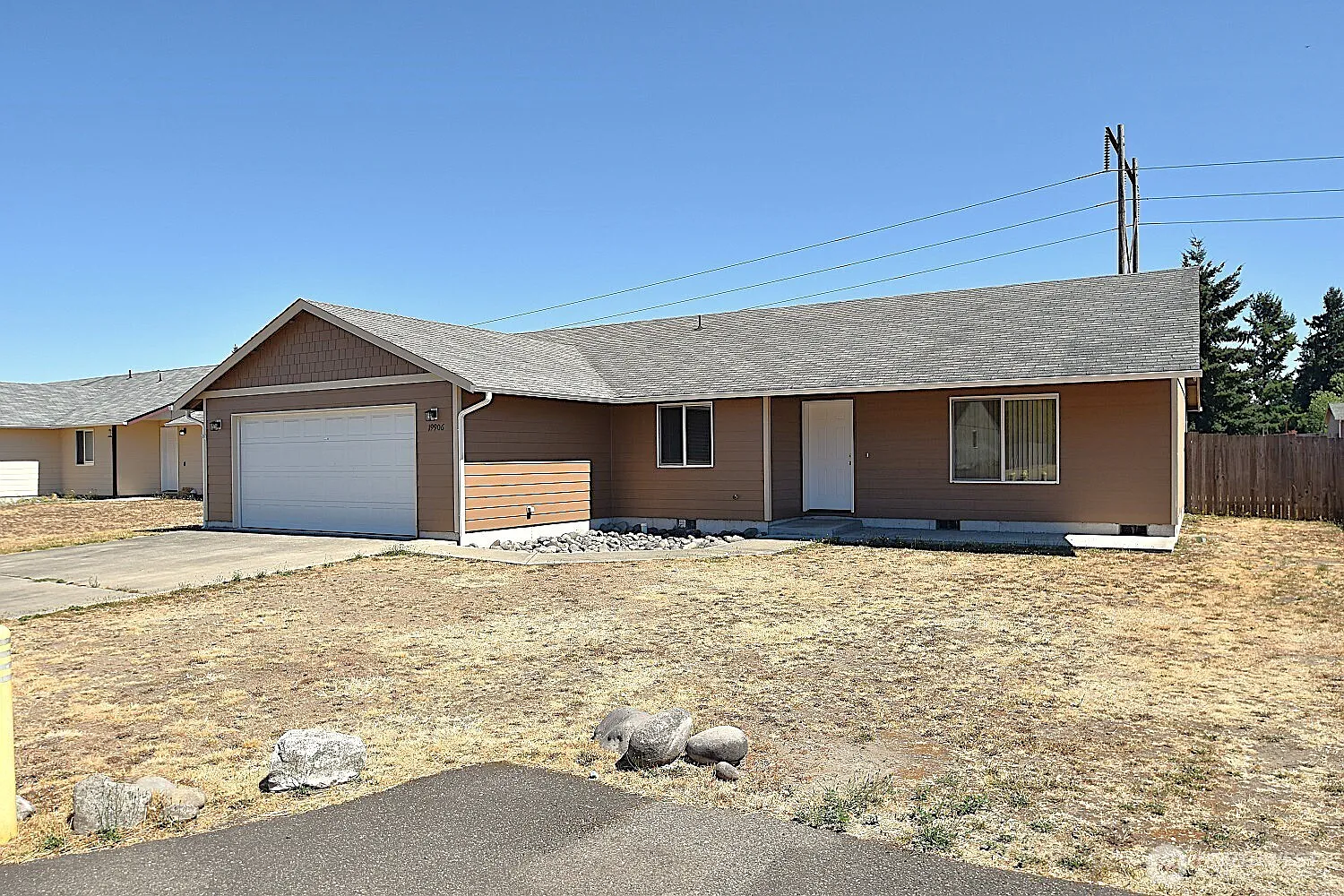 19906 Tamarack Drive SW photo 1