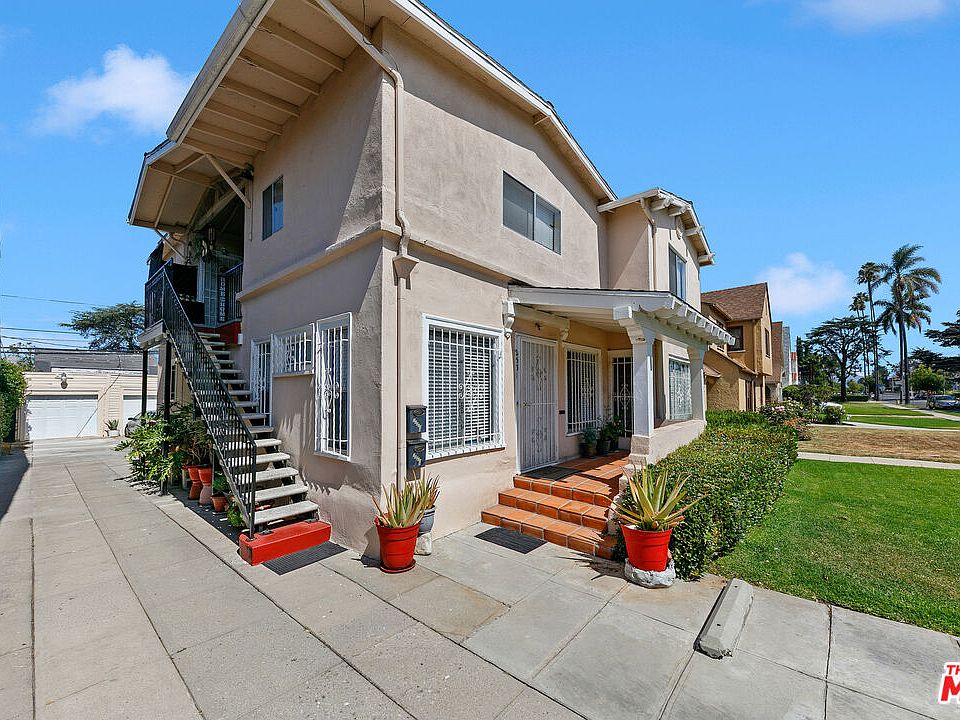 1st image of 2531 6th Ave