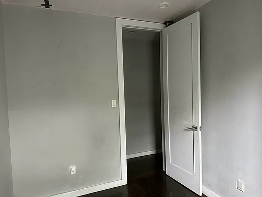 Rented by Premier One Realty LLC | media 7