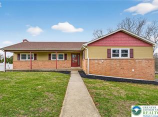 1320 Little Lehigh Dr S, Emmaus, PA