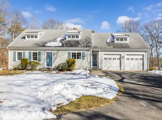 74 Falmouth Landing Rd, East Falmouth, MA 02536
