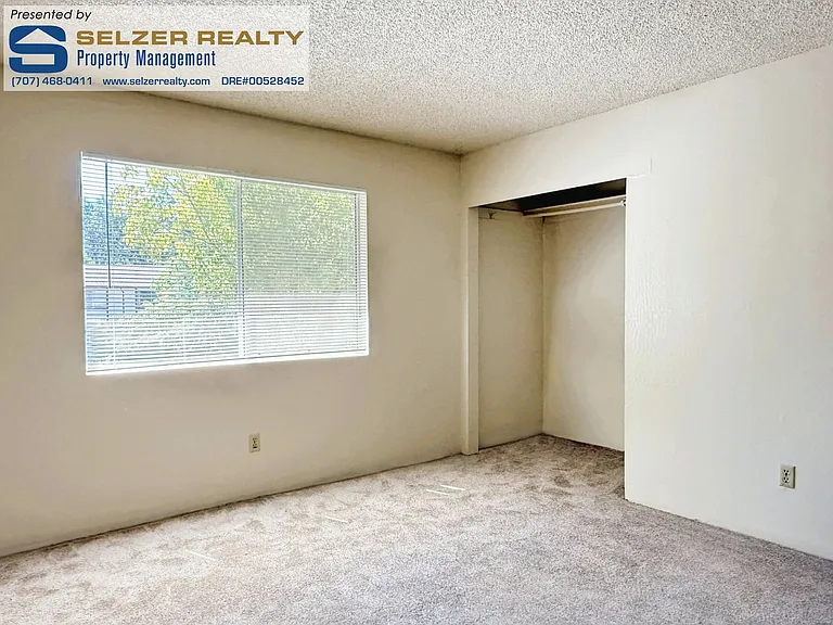 385 El Rio Ct — Photo 5