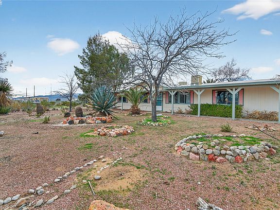 3rd image of 3541 N Laguna Rd