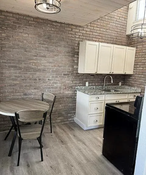 131 S Federal Hwy #3 — Photo 2