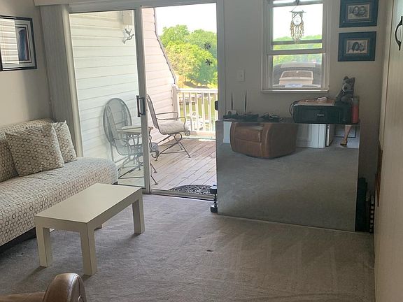 3rd image of 1089 Bluewater Dr