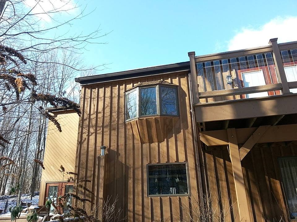 2nd image of 335 Mount Joy Rd