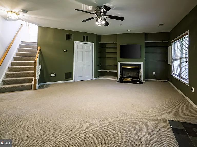 1156 Regal Oak Dr — Photo 52