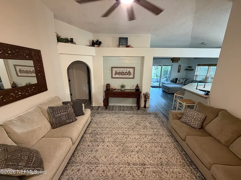 11058 Miata Ct — Photo 2