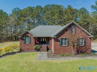 1033 Bailey Rd NW, Arab, AL 35016