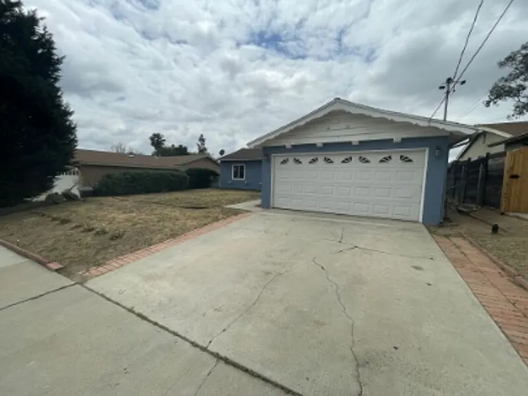 1349 Taft St — Photo 3