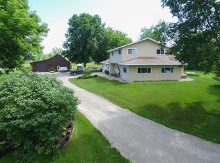 531 E Brown Rd, Suamico, WI 54173
