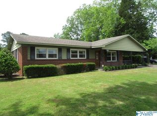 701 Vernon St SW, Decatur, AL 35601