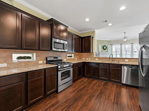 3rd image of 4438 Juniper Bay Ln