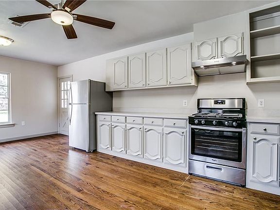 4th image of 4217 Woodfin Dr